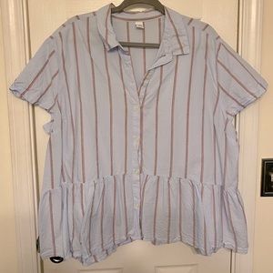 Old Navy blouse. Size xxl. Gently used.
